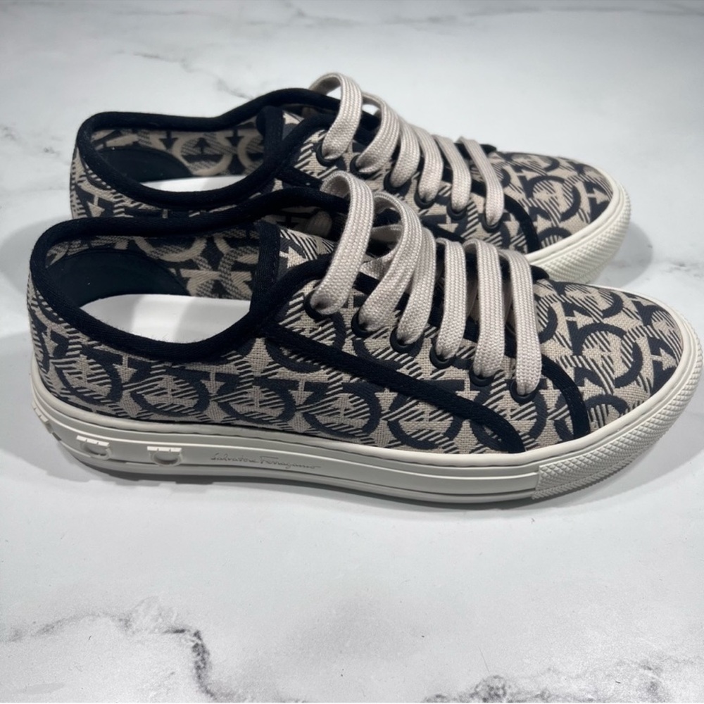 Salvatore Ferragamo Wimbledon Gancini Logo Low Top Sneakers